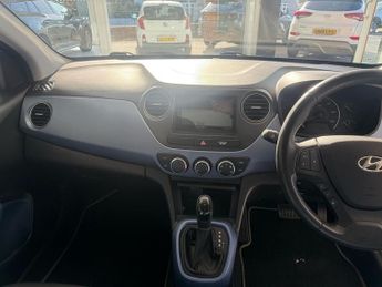 Hyundai i10 1.2 Premium Hatchback 5dr Petrol Auto Euro 6 (87 ps)