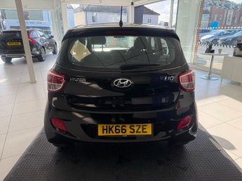 Hyundai i10 1.2 Premium Hatchback 5dr Petrol Auto Euro 6 (87 ps)
