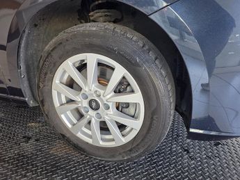 Ford Tourneo Connect 2.0 EcoBlue Titanium MPV 5dr Diesel DCT Euro 6 (s/s) (122 ps)