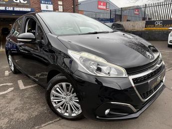 Peugeot 208 1.2 PureTech Signature Hatchback 5dr Petrol Manual Euro 6 (s/s) 