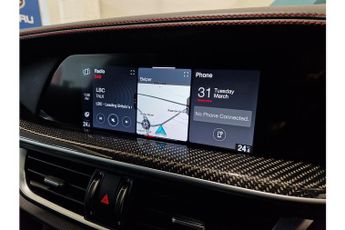 Alfa Romeo Stelvio V6 Bi-Turbo Quadrifoglio