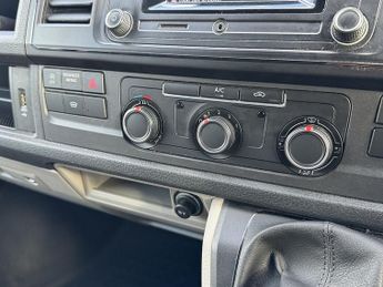 Volkswagen Transporter T6 T30 150 SWB Highline