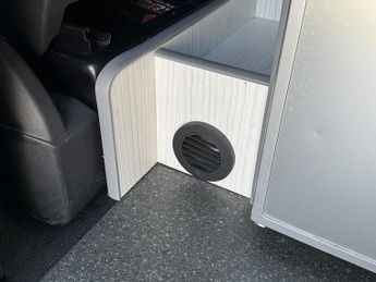 Volkswagen Transporter T6 T30 150 SWB Highline