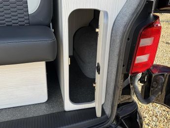 Volkswagen Transporter T6 T30 150 SWB Highline