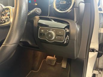 Mercedes-Benz A Class 1.3 A180 Sport (Executive) Hatchback 5dr Petrol 7G-DCT Euro 6 (s