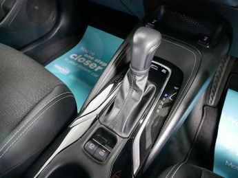 Toyota Corolla VVT-h Design