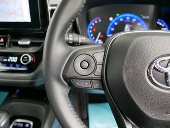 Toyota Corolla VVT-h Design