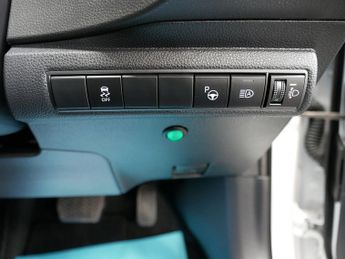 Toyota Corolla VVT-h Design
