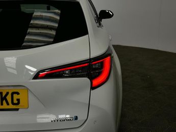 Toyota Corolla VVT-h Design