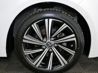 Toyota Corolla VVT-h Design