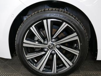 Toyota Corolla VVT-h Design