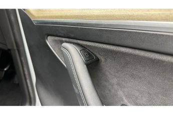 Tesla Model Y Long Range