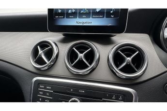 Mercedes-Benz GLA GLA180 Urban Edition