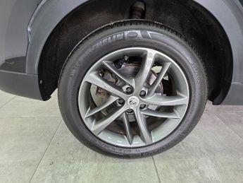 MG MG HS T-GDI Exclusive