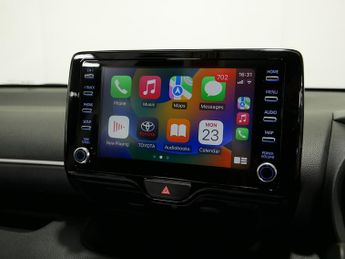 Toyota Yaris VVT-h Design