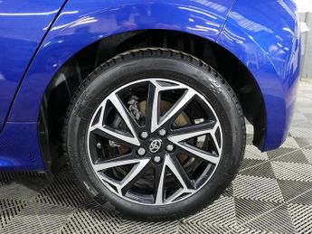 Toyota Yaris VVT-h Design