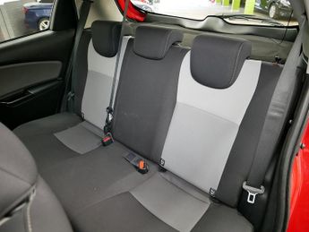 Toyota Yaris VVT-i Icon Tech