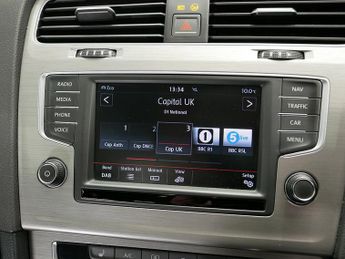 Volkswagen Golf TDI BlueMotion Tech Match Edition