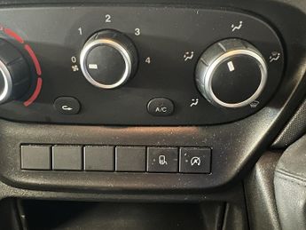 Iveco Daily D HPI 14V 35S 3450 2.3 2dr Luton Automatic Diesel