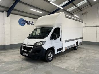 Peugeot Boxer BlueHDi 335 Built for Business 2.2 4dr Low loader Manual Diesel