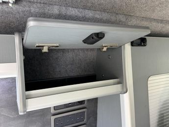 Volkswagen Transporter T6 T30 150 DSG SWB