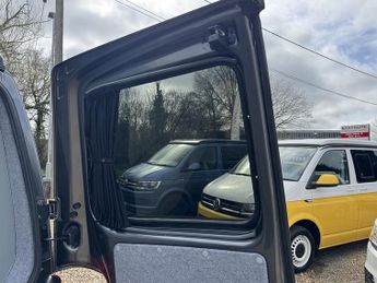 Volkswagen Transporter T6 T30 150 DSG SWB