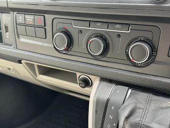 Volkswagen Transporter T6 T30 150 DSG SWB