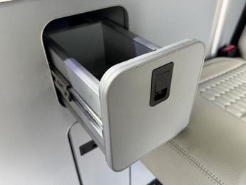 Volkswagen Transporter T6 T30 150 DSG SWB