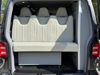 Volkswagen Transporter T6 T30 150 DSG SWB