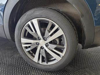 Peugeot 3008 1.5 BlueHDi Allure SUV 5dr Diesel EAT Euro 6 (s/s) (130 ps)
