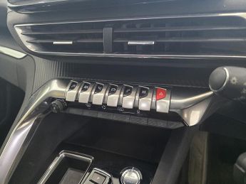 Peugeot 3008 1.5 BlueHDi Allure SUV 5dr Diesel EAT Euro 6 (s/s) (130 ps)