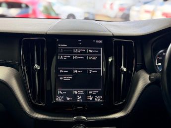 Volvo XC60 B4 MHEV R-Design Pro