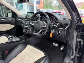 Mercedes-Benz GLE GLE350d V6 AMG Line