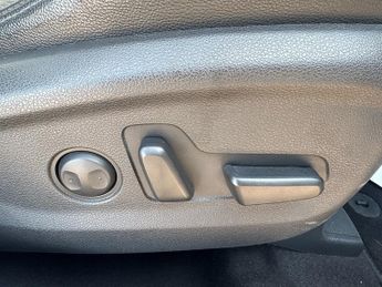 Hyundai TUCSON CRDi Premium SE