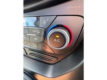 Ford Kuga TDCi EcoBlue Titanium X Edition