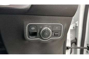 Mercedes-Benz GLB GLB220d AMG Line