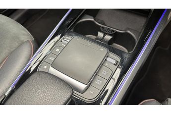 Mercedes-Benz GLB GLB220d AMG Line