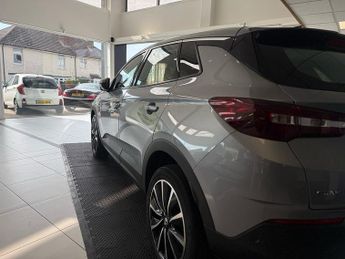 Vauxhall Grandland X 1.2 Turbo Elite Nav SUV 5dr Petrol Auto 8Spd Euro 6 (s/s) (130 p