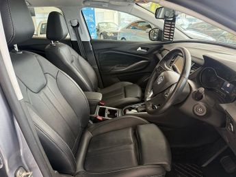 Vauxhall Grandland X 1.2 Turbo Elite Nav SUV 5dr Petrol Auto 8Spd Euro 6 (s/s) (130 p
