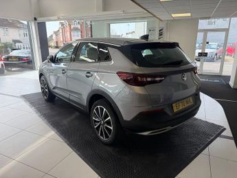 Vauxhall Grandland X 1.2 Turbo Elite Nav SUV 5dr Petrol Auto 8Spd Euro 6 (s/s) (130 p