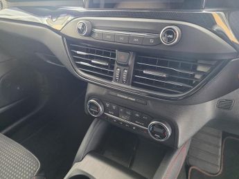 Ford Focus 1.0T EcoBoost ST-Line X Hatchback 5dr Petrol Auto Euro 6 (s/s) (