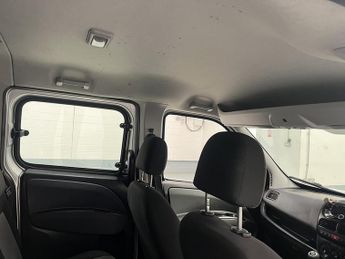 Fiat Doblo 1.6 MultiJetII Maxi Tecnico Combi Van Double Cab 6dr Diesel Manu