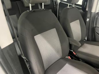 Fiat Doblo 1.6 MultiJetII Maxi Tecnico Combi Van Double Cab 6dr Diesel Manu