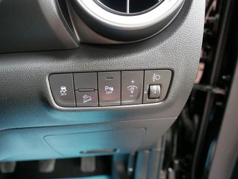 Hyundai KONA T-GDi MHEV SE Connect
