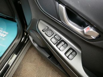Hyundai KONA T-GDi MHEV SE Connect