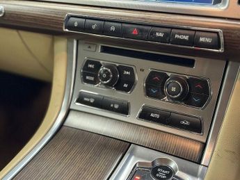 Jaguar XF d V6 Luxury
