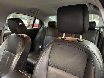 Jaguar XF d V6 Premium Luxury