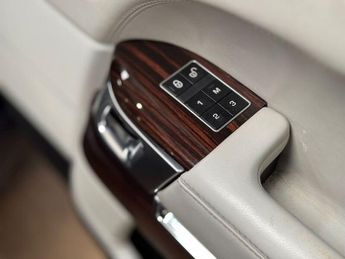 Land Rover Range Rover SD V8 Vogue SE