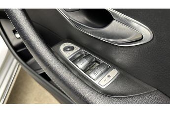 Mercedes-Benz E Class E220d SE