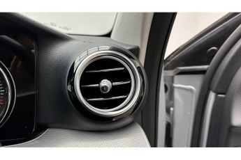 Mercedes-Benz E Class E220d SE